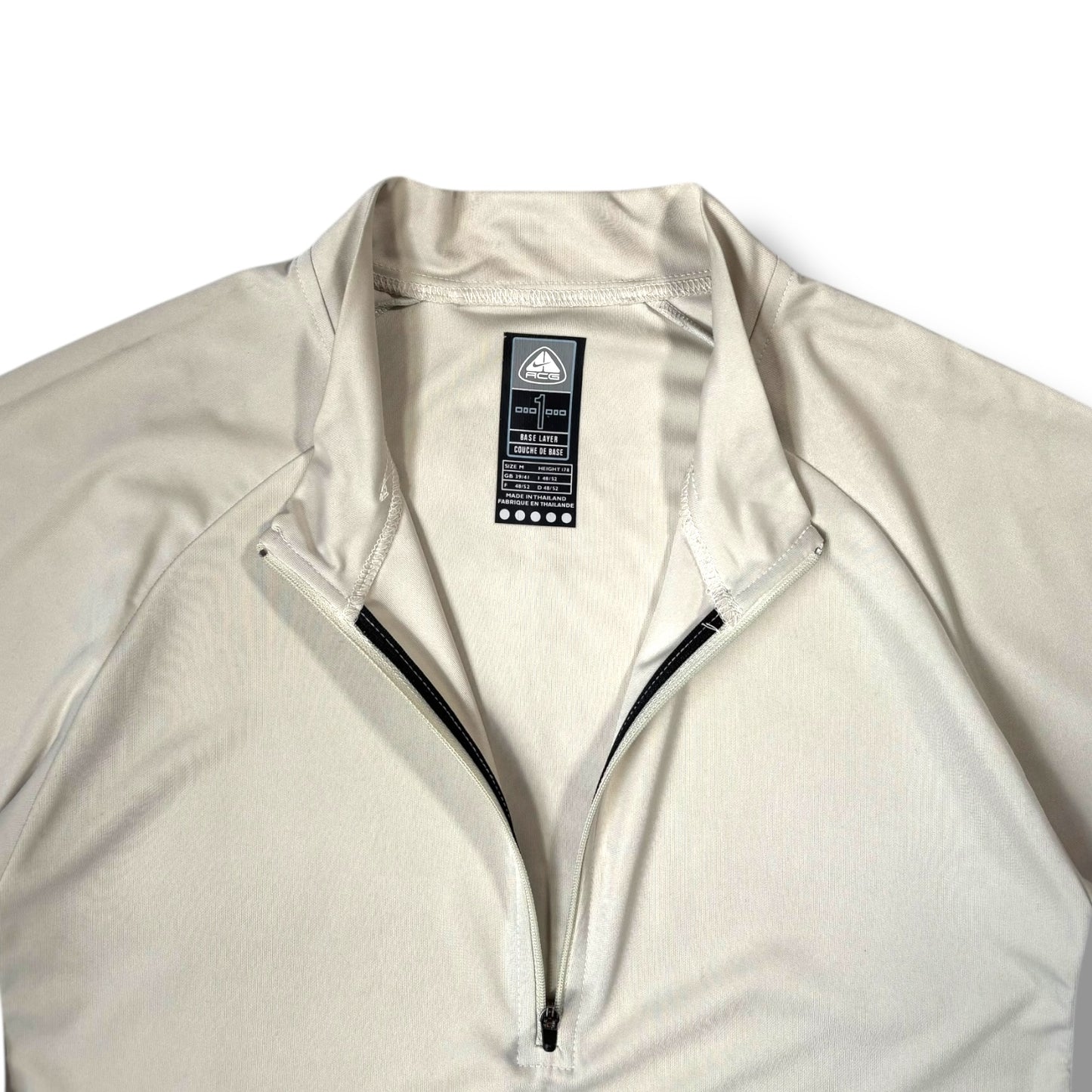 Nike ACG 00’s Dri Fit Zipped T Shirt Medium