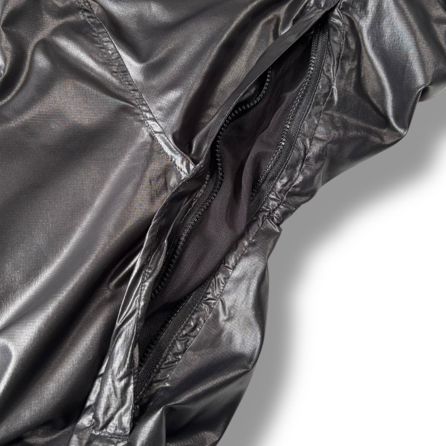 Puma 2006 Technical Shimmer Jacket Small