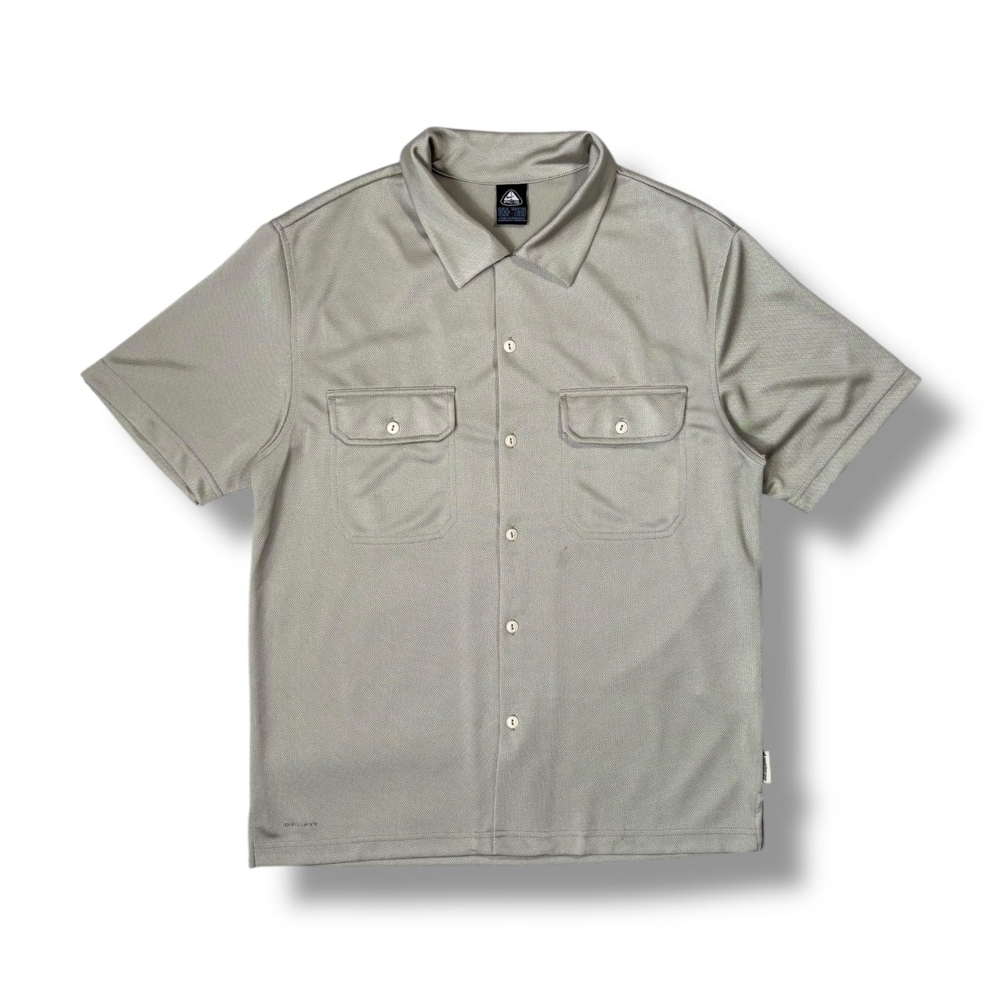 Nike ACG 00’s Dri Fit Short Sleeve Shirt Medium
