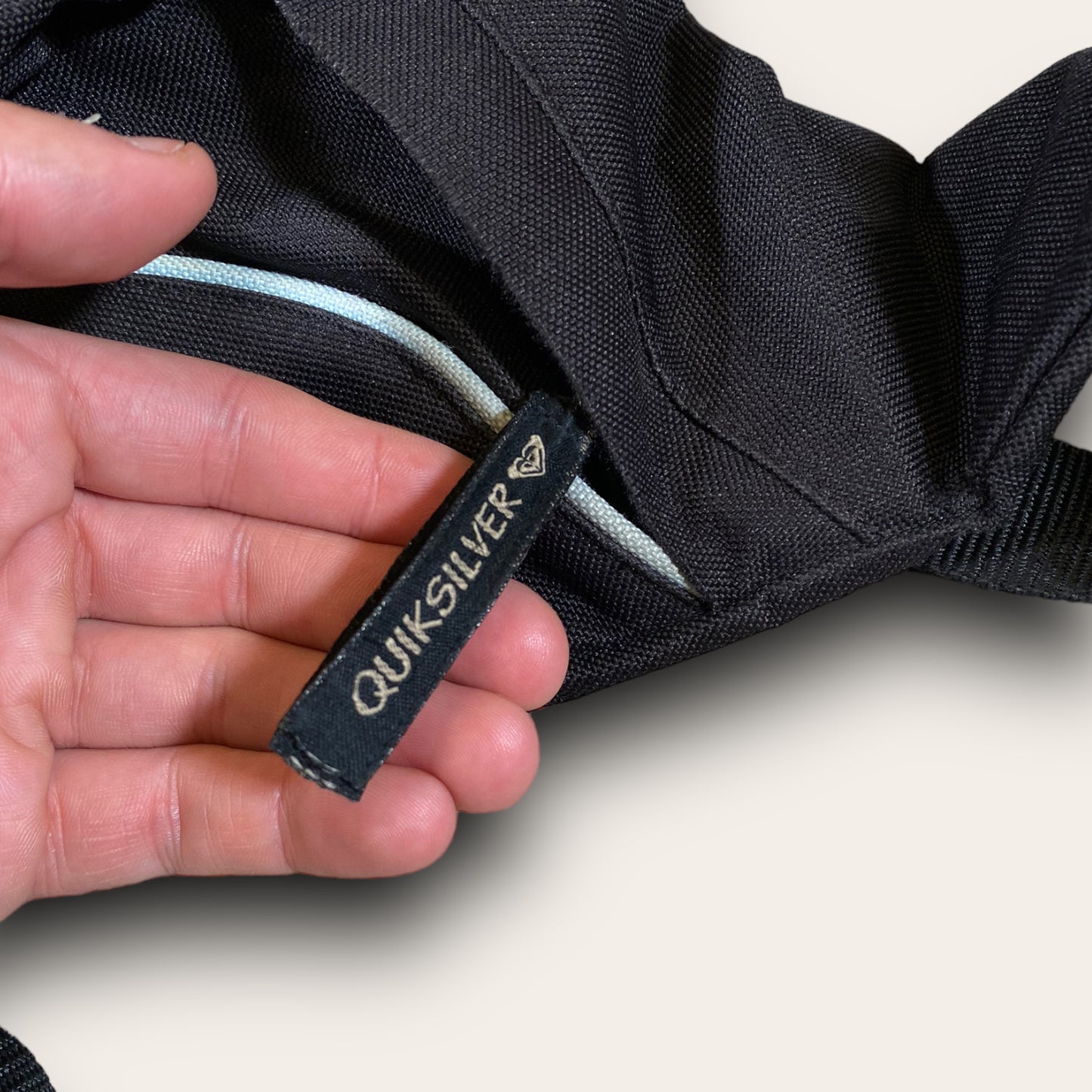 Quiksilver 2000’s Tri-Harness Sling Bag