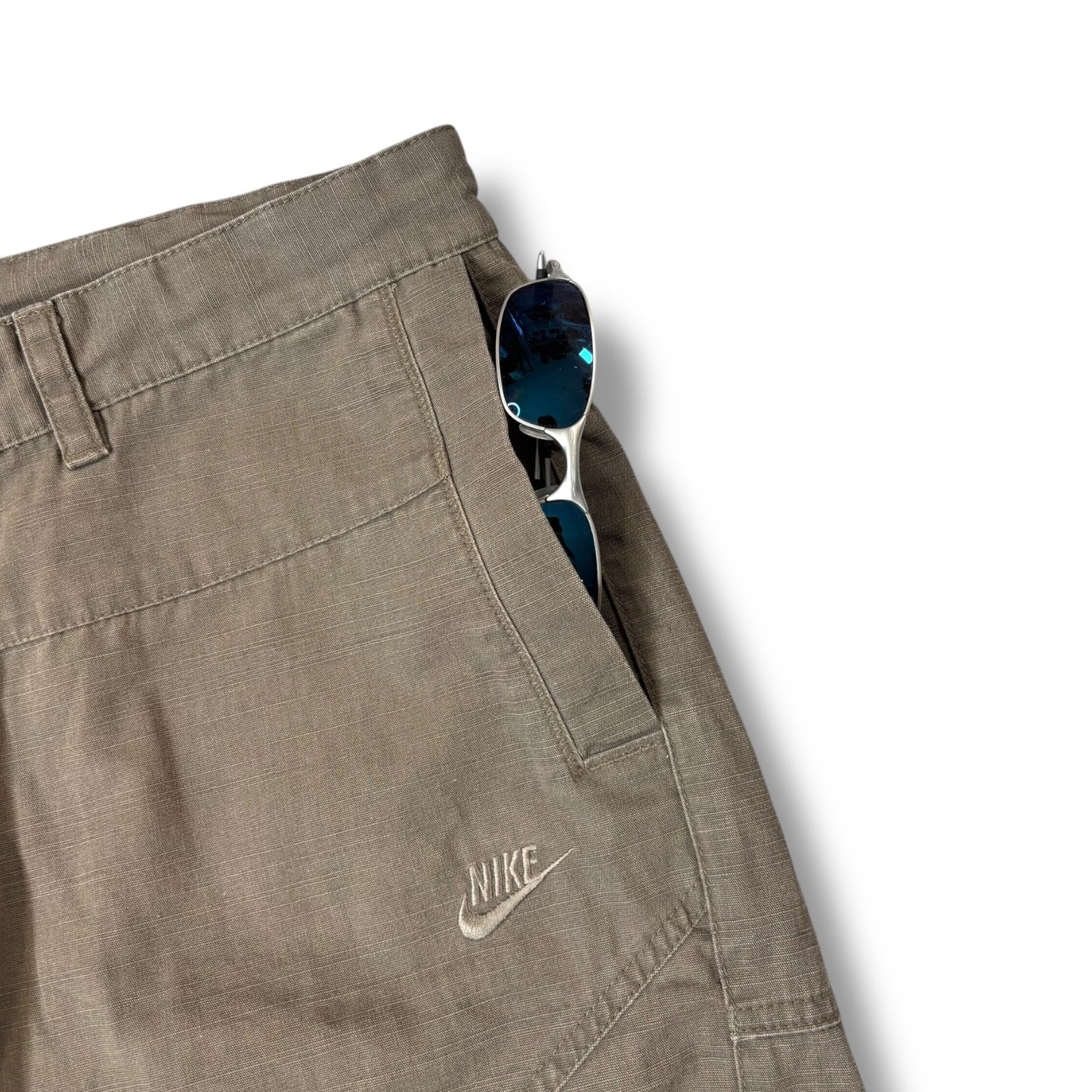 Nike 00’s Technical Multipocket Shorts Large