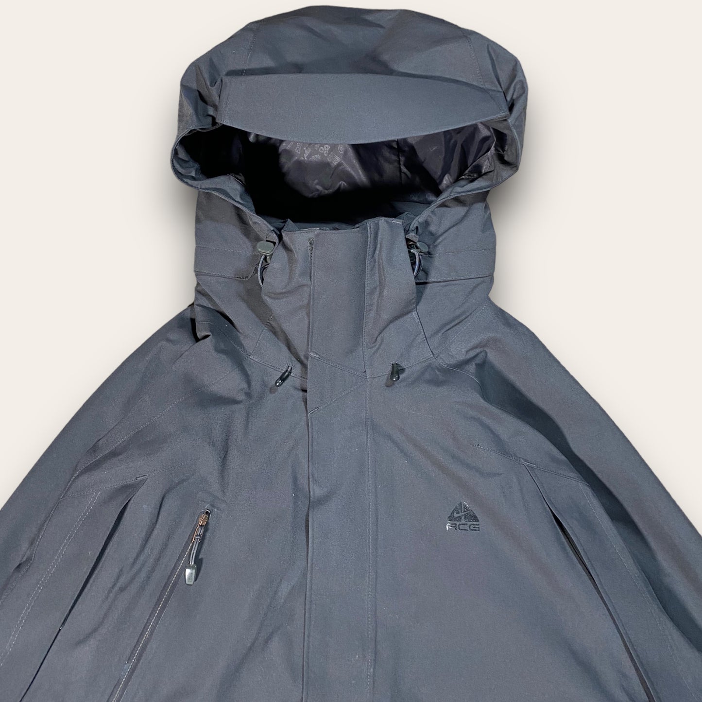 Nike ACG 2000’s Gore Tex Multipocket Jacket L