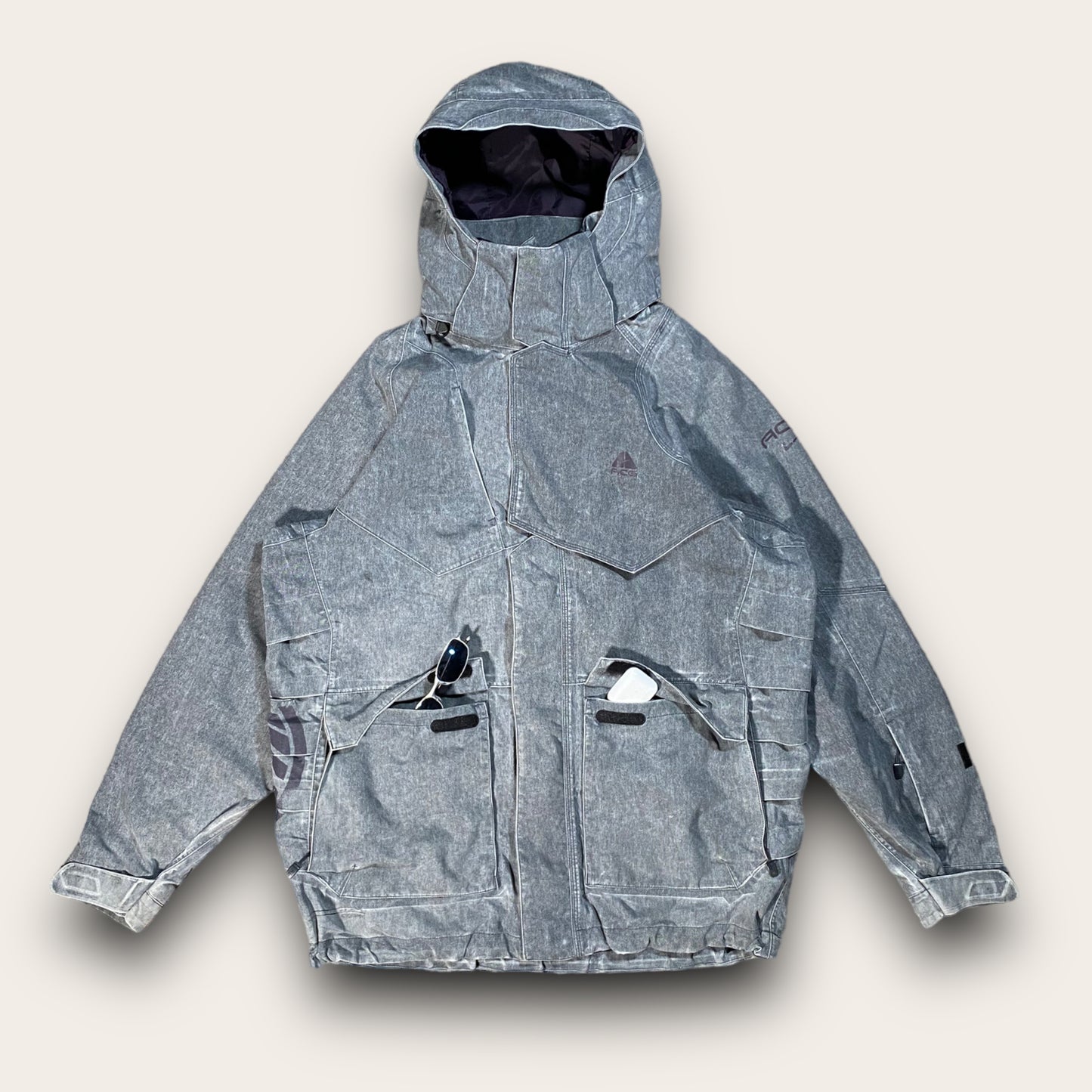 Nike ACG Stone Grey Multi Pocket Jacket L