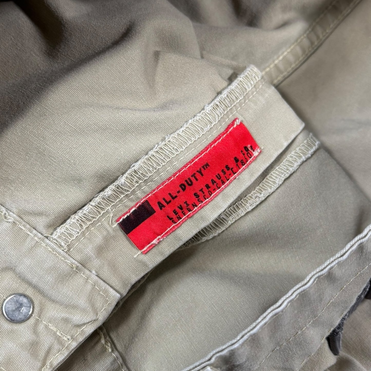 Levi’s All Duty 00’s Tactical Shorts 34W