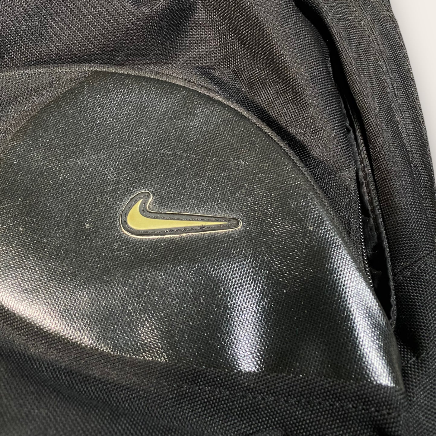Nike 2000’s Sling Bag