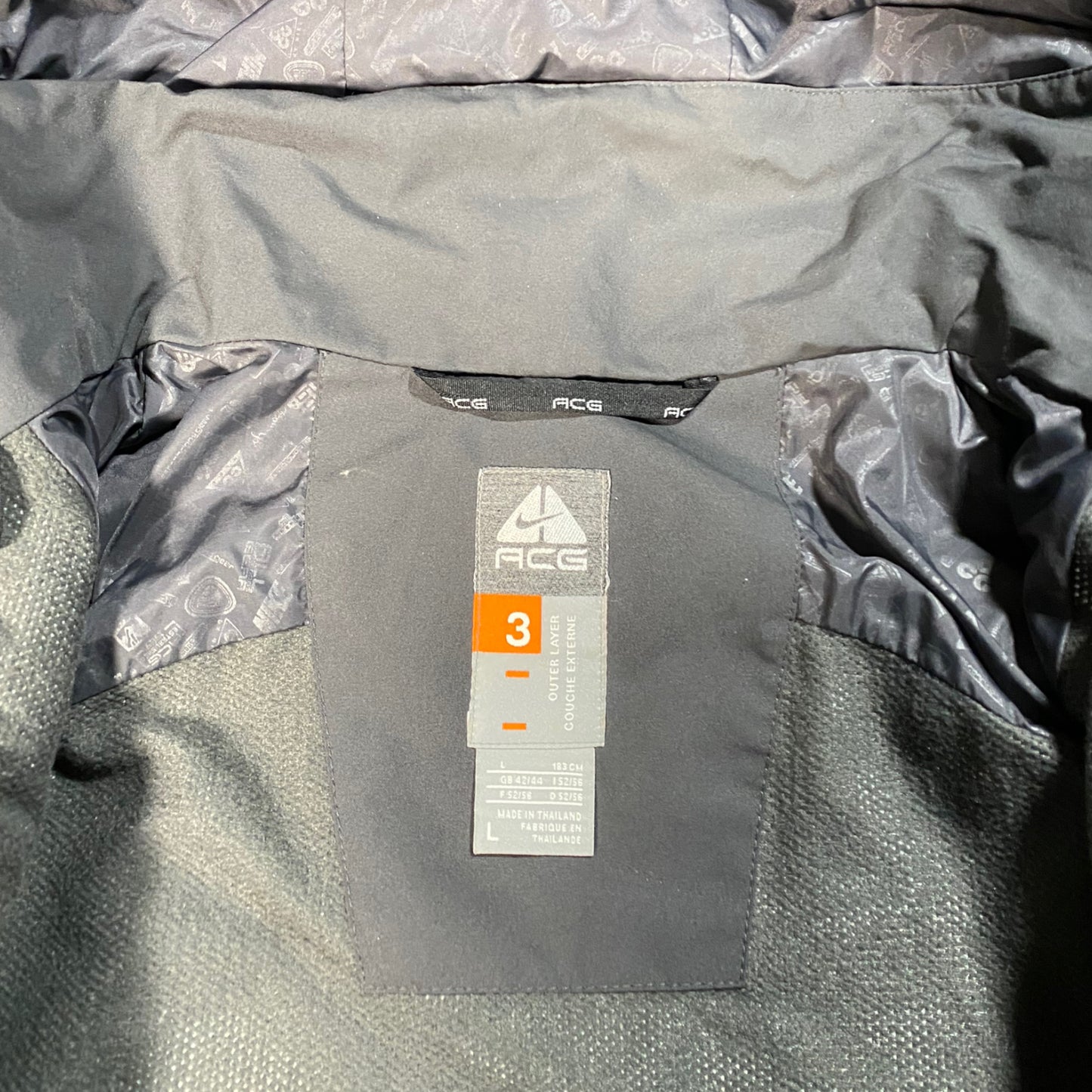 Nike ACG 2000’s Gore Tex Multipocket Jacket L