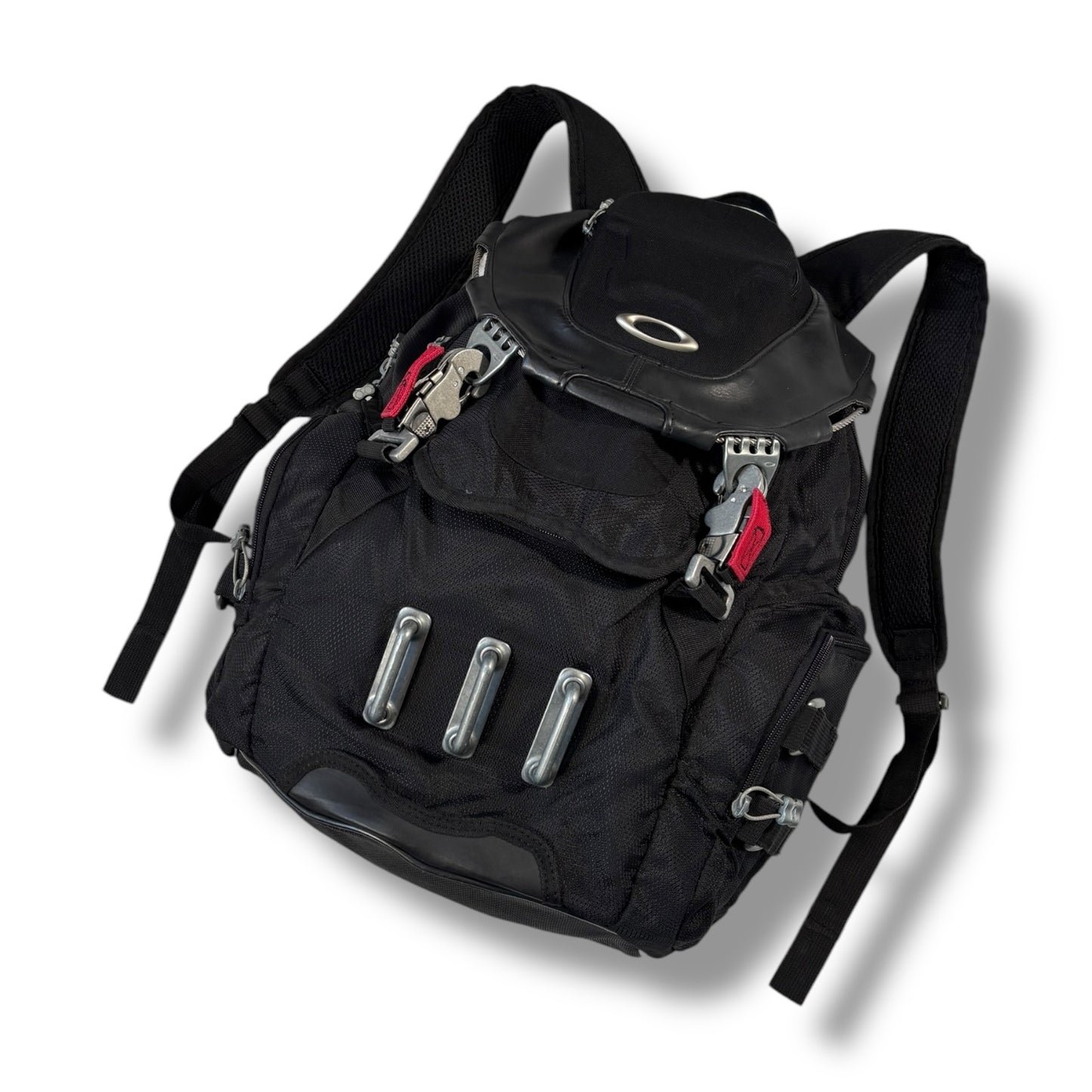 Oakley Software 00’s Bathroom Sink Back Pack