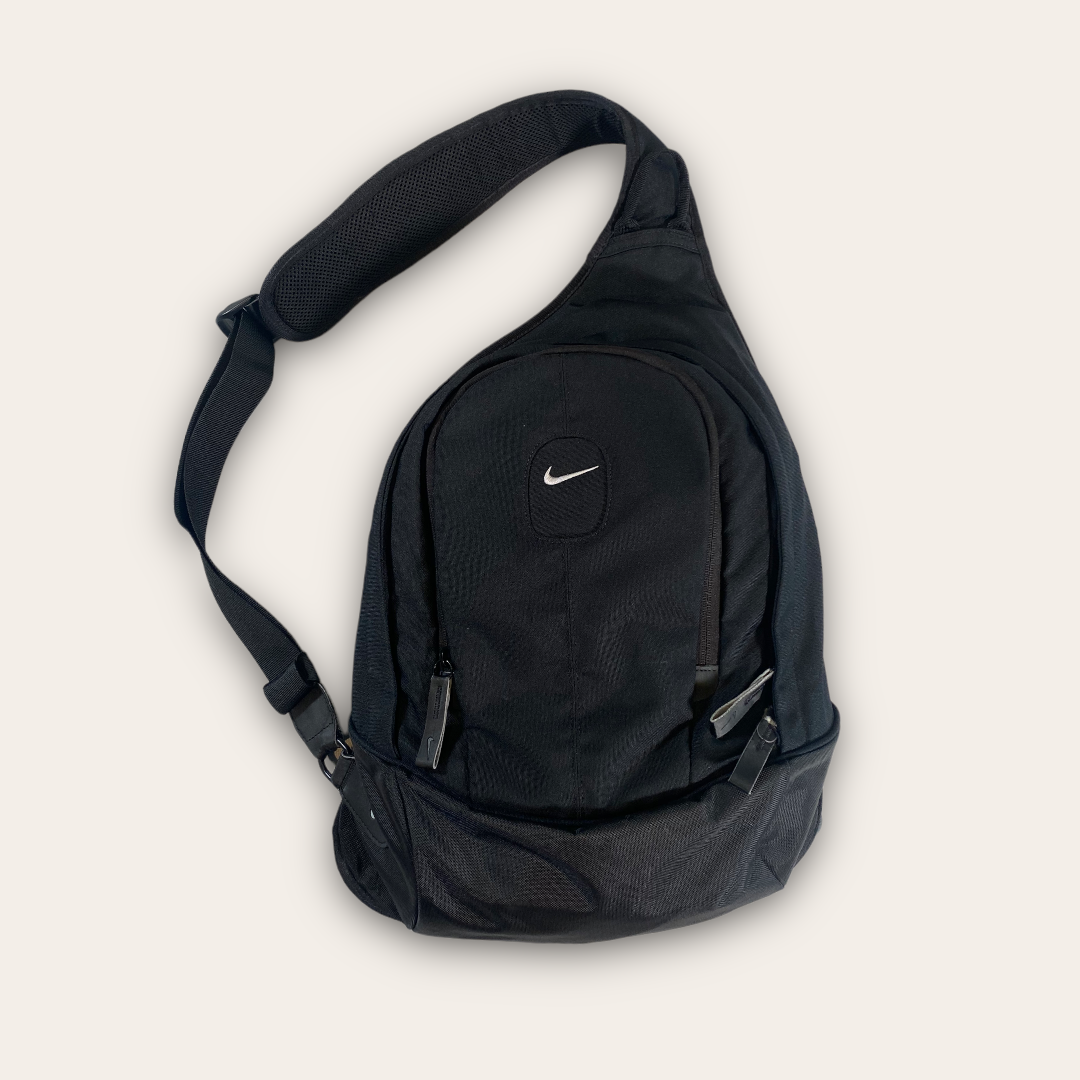 Nike 2000’s Sling Bag
