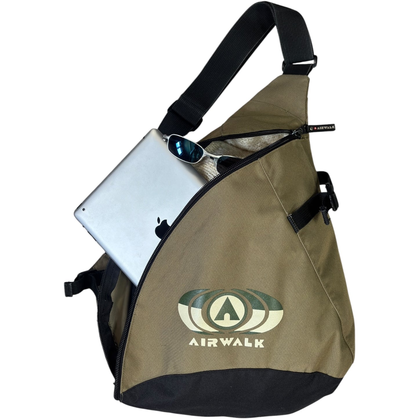 Airwalk 00’s Sling Bag