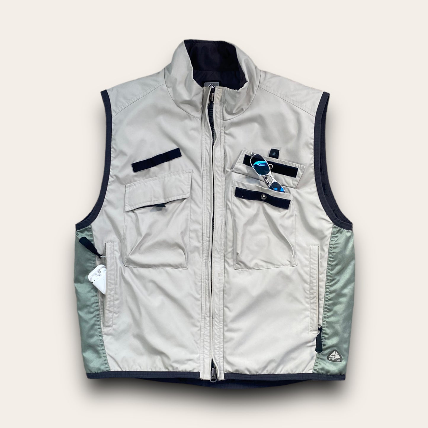 Nike ACG Insulated Multipocket Gilet L