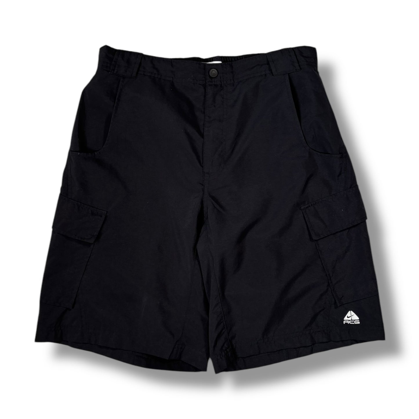 Nike ACG 00’s Technical Shorts Medium