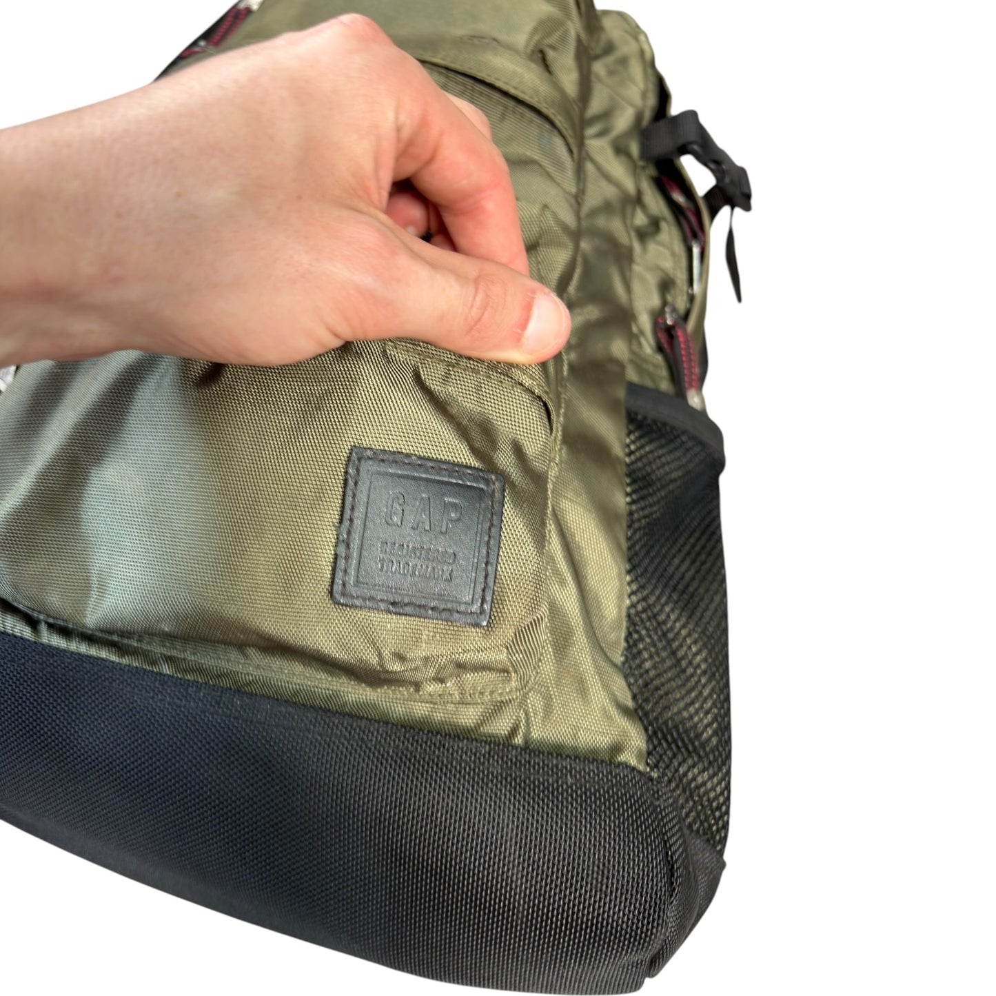Gap 00’s Multipocket Sling Bag