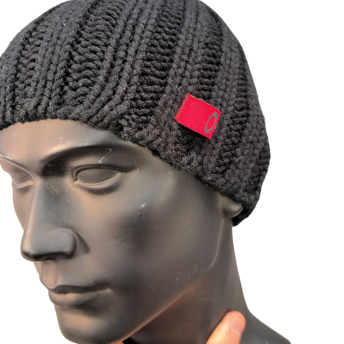 Oakley 00’s Ribbed Knit Beanie