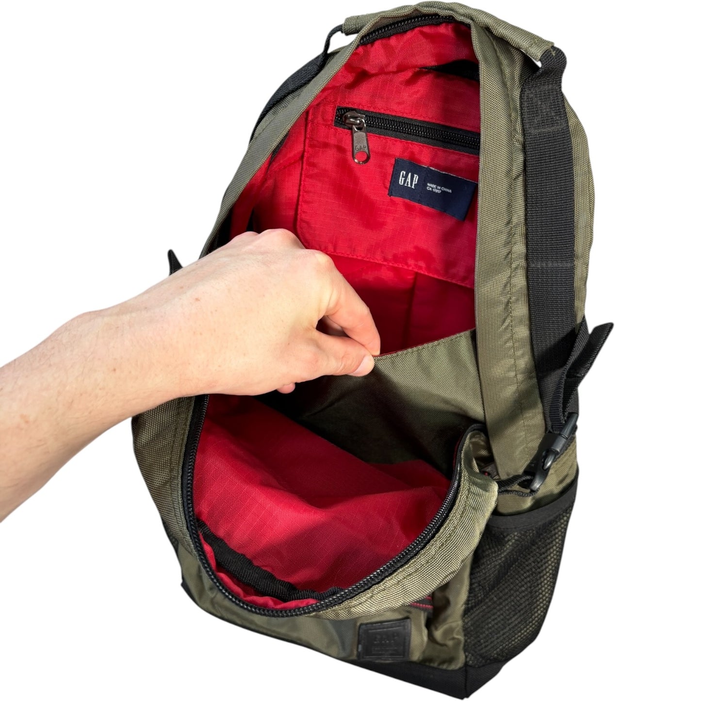 Gap 00’s Multipocket Sling Bag