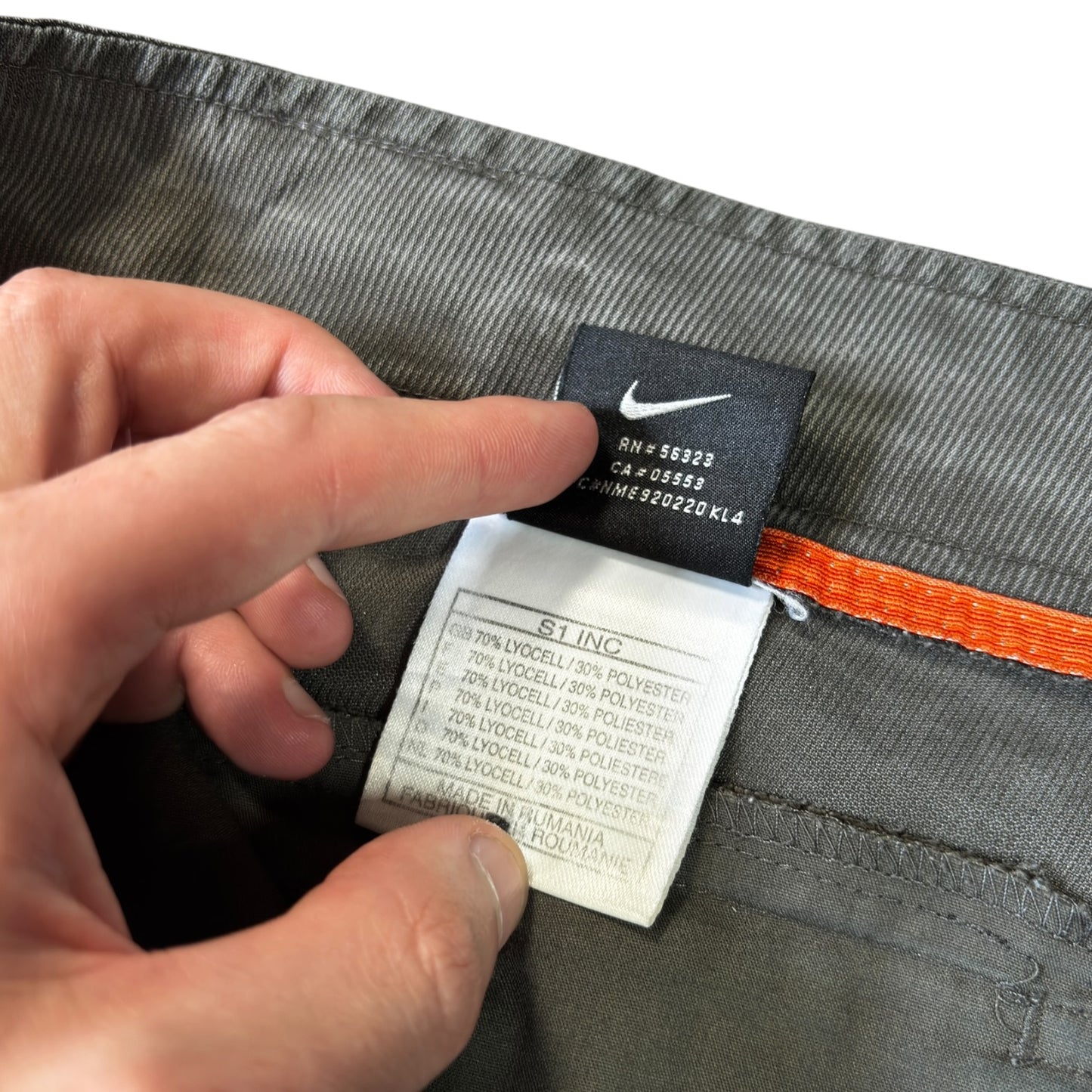 Nike Swoosh 00’s Mini Corduroy Utility Shorts W36