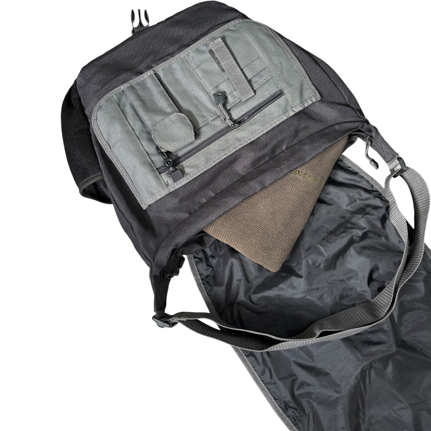 Puma 00’s Multipocket Messenger Bag