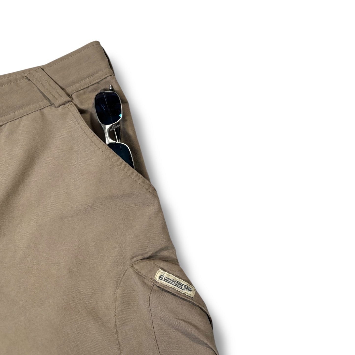 Nike ACG 00’s Technical Shorts Large