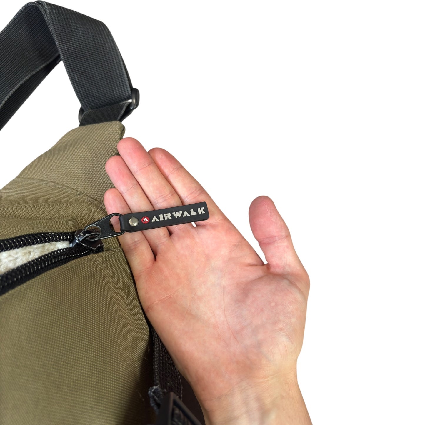 Airwalk 00’s Sling Bag
