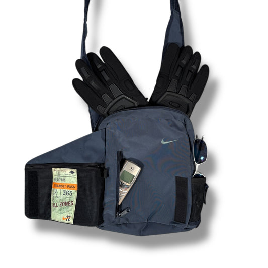 Nike 00’s Multipocket Shoulder Bag
