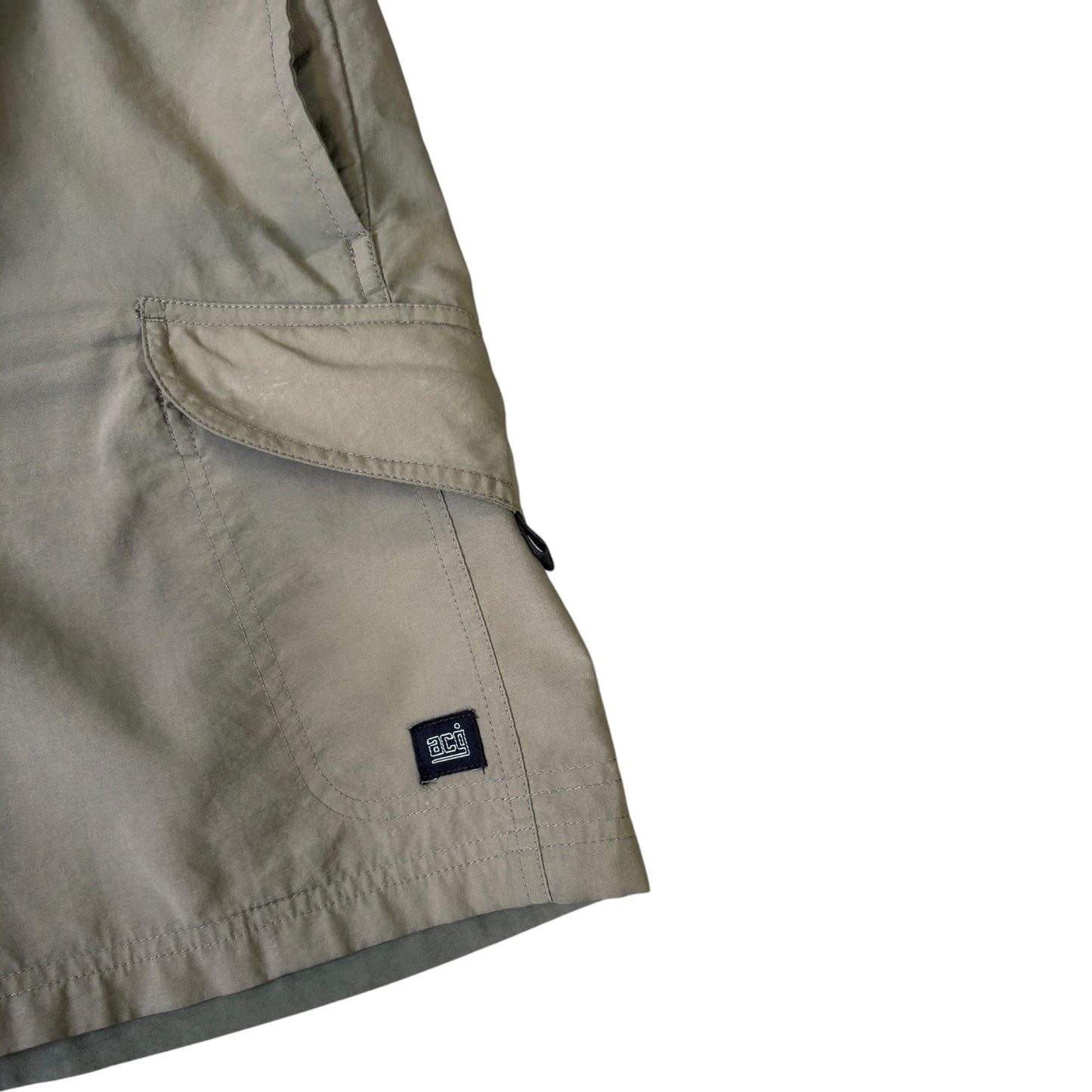 Nike ACG 00’s Cargo Shorts W30