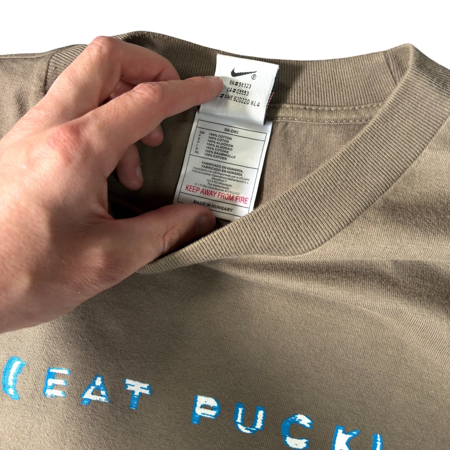 Nike 2008 Eat Puck T Shirt M