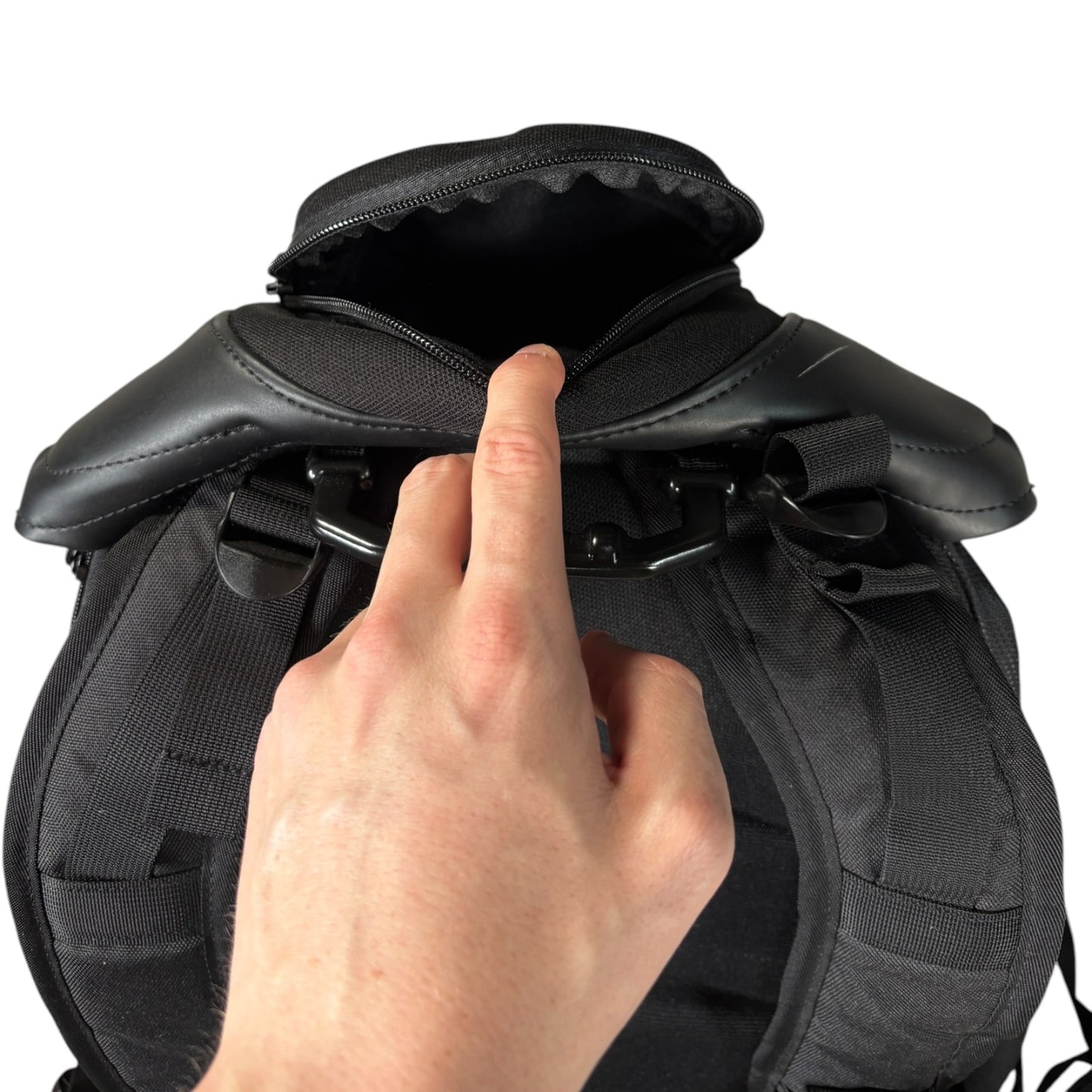 Oakley 2019 Kitchen Sink Hardshell Backpack