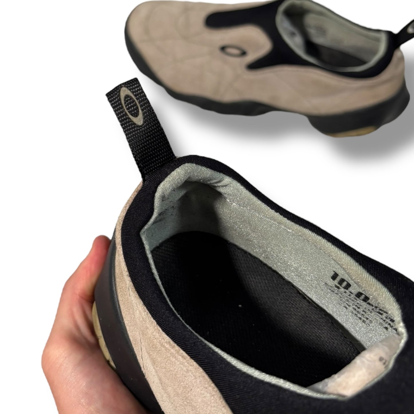 Oakley 00’s Bottle Cap Flesh Slip On UK 9