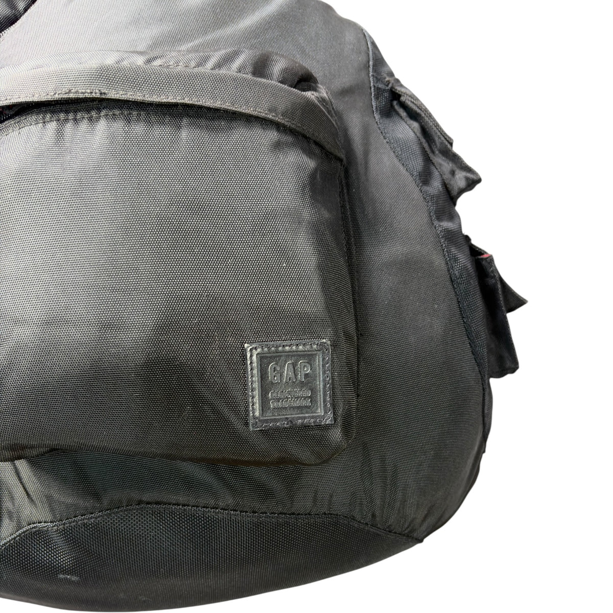 GAP 2004 Multipocket Nylon Sling Bag