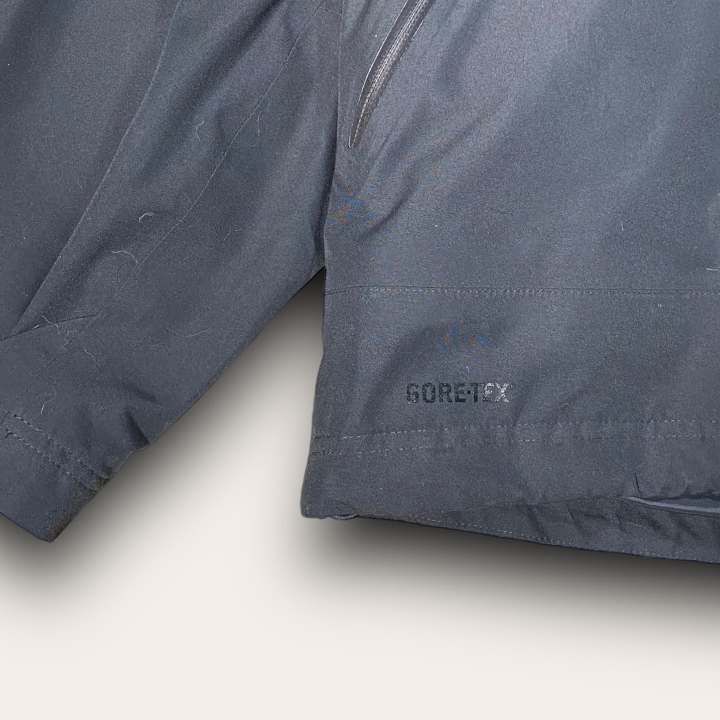 Nike ACG 2000’s Gore Tex Multipocket Jacket L