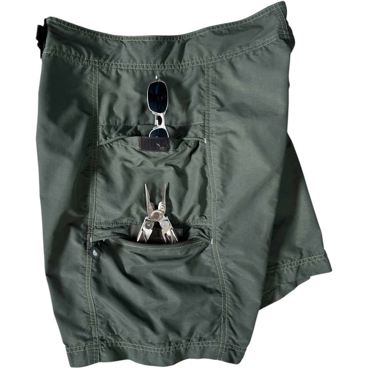 Nike ACG 2001 Nylon Cargo Shorts W32