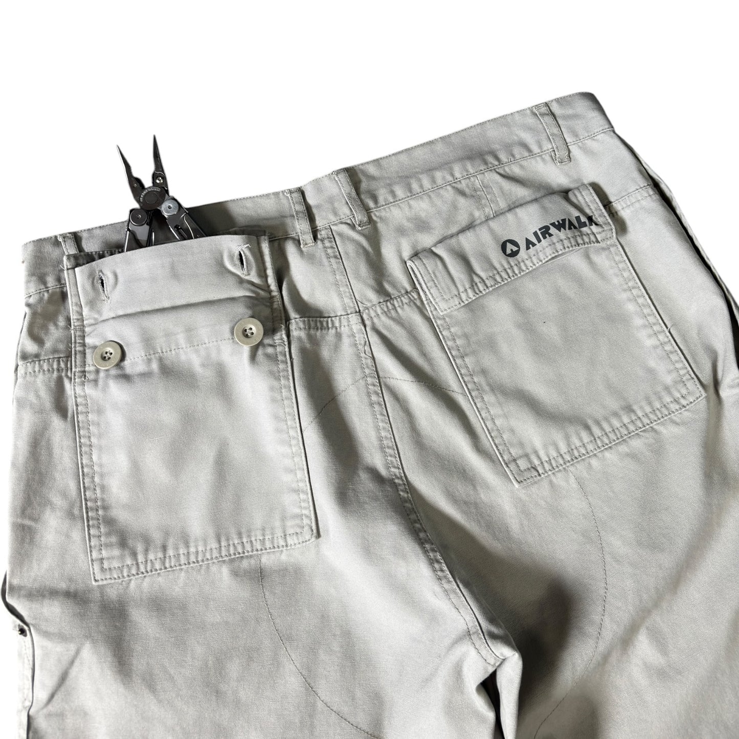 Airwalk 00’s Panelled Cargo Shorts W36