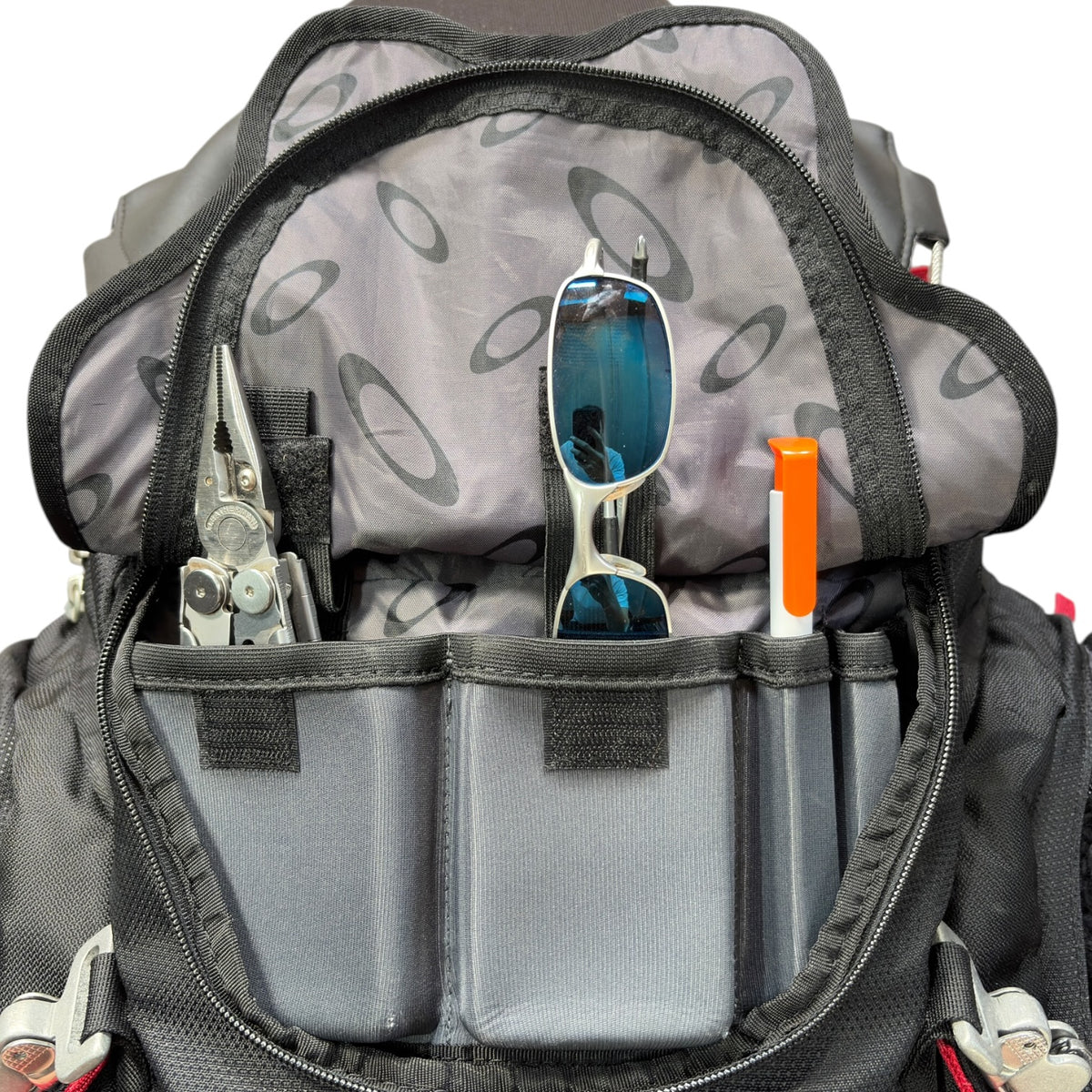 Oakley 2014 Kitchen Sink Nylon 34L Backpack