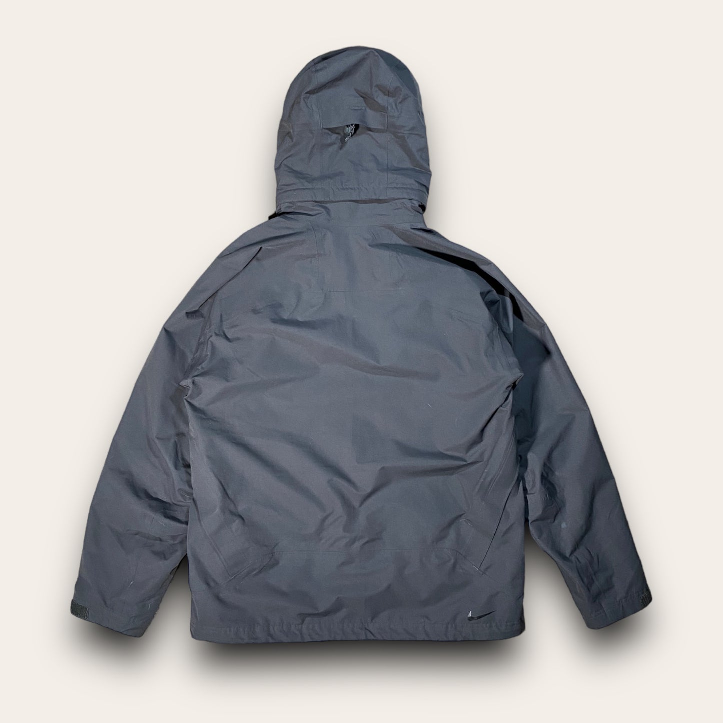 Nike ACG 2000’s Gore Tex Multipocket Jacket L