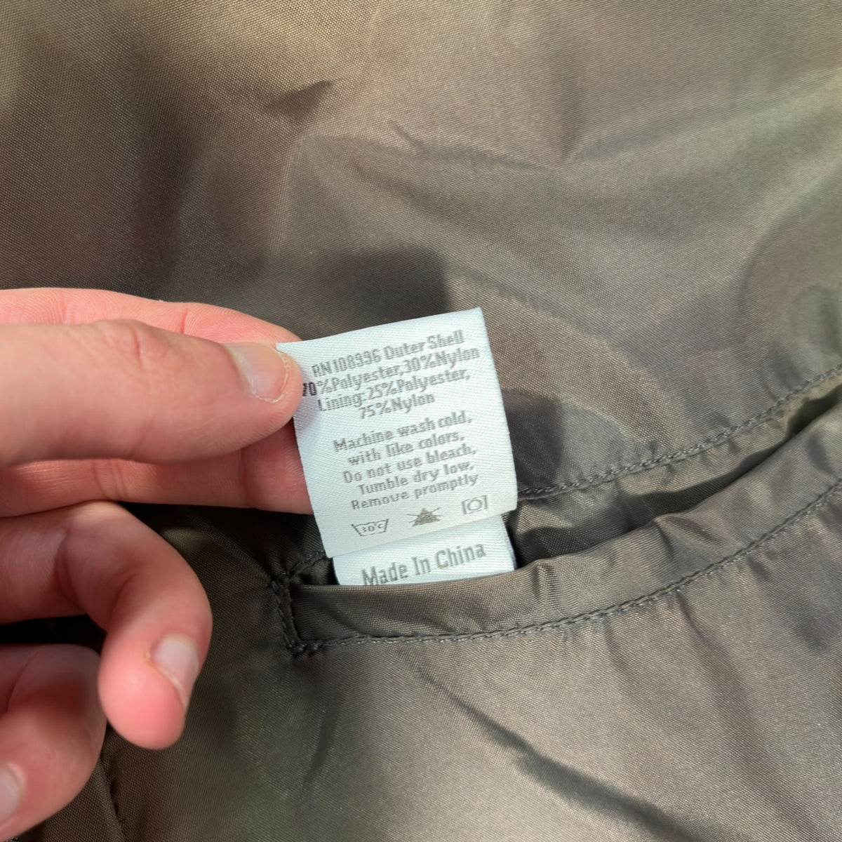 Tumi 00’s Rust Multipocket Travel Vest XL