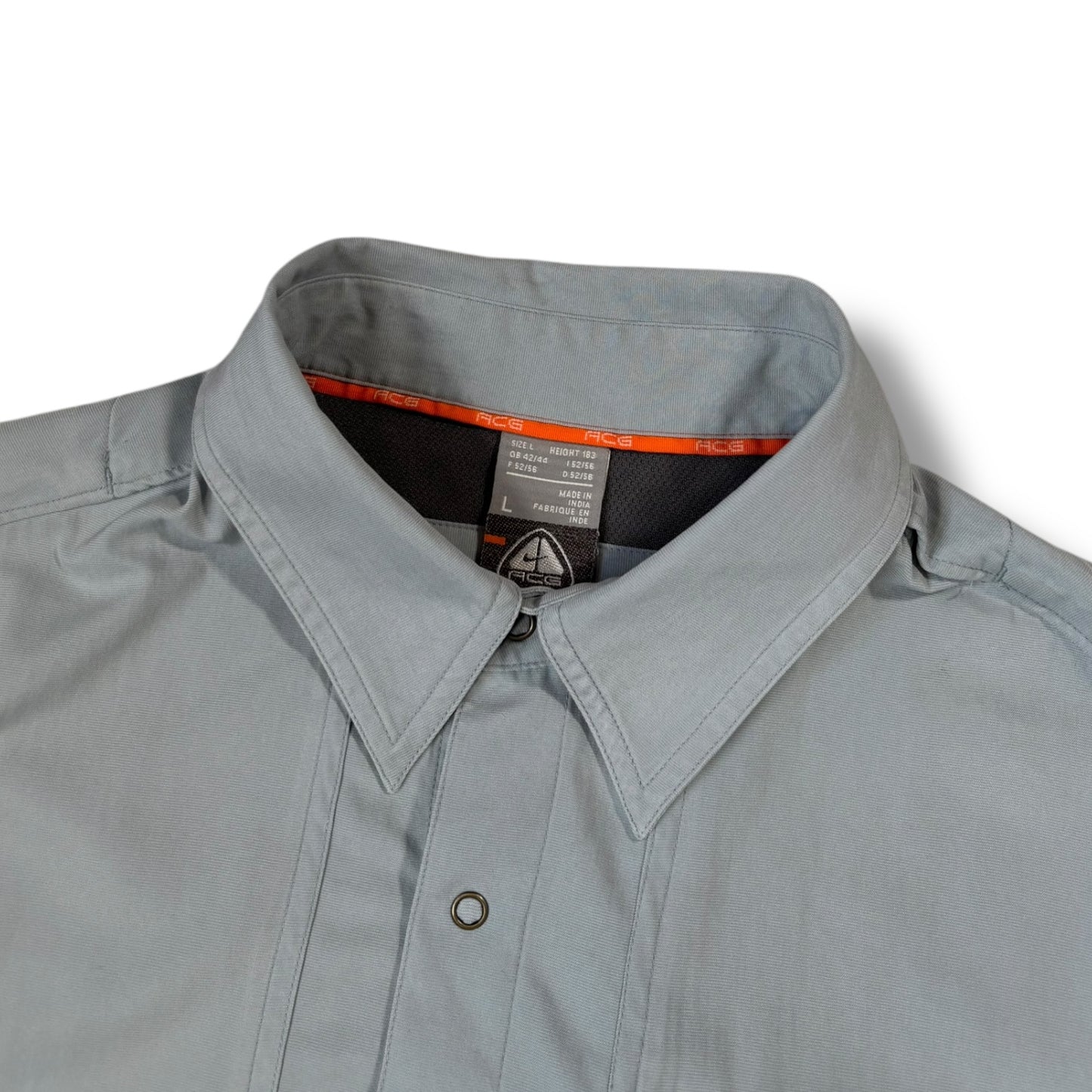 Nike ACG 00’s Technical Short Sleeve Shirt Large