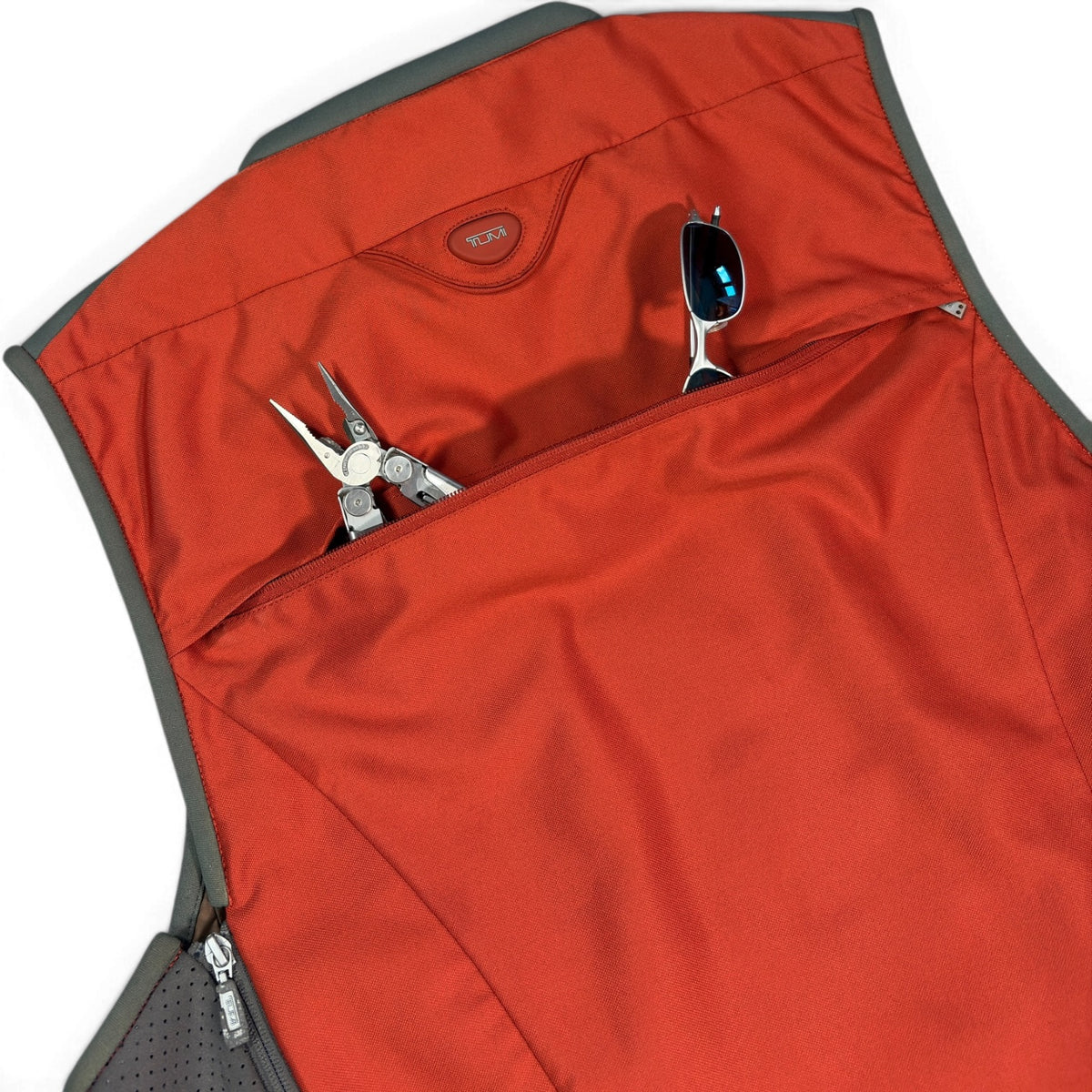 Tumi 00’s Rust Multipocket Travel Vest XL