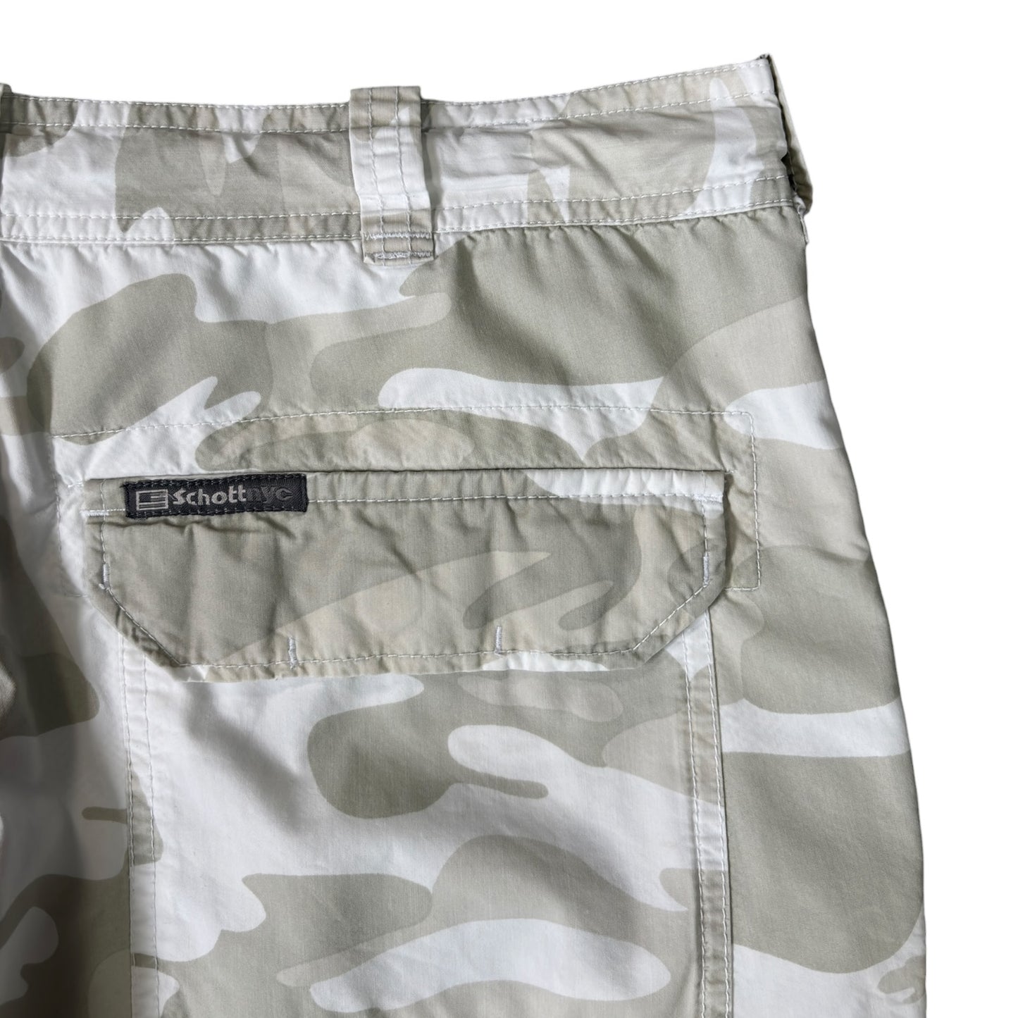 Schott NYC 00’s Camo Cargo Shorts W32