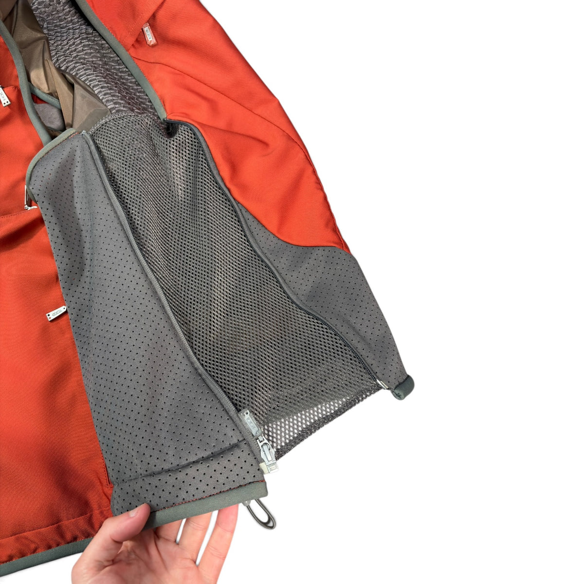 Tumi 00’s Rust Multipocket Travel Vest XL