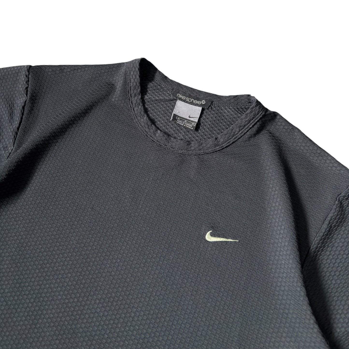 Nike Sphere 00’s Perforated Performance T Shirt M