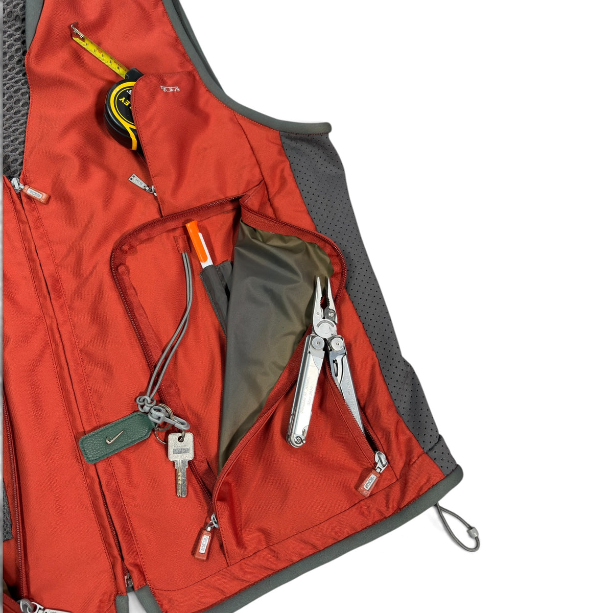 Tumi 00’s Rust Multipocket Travel Vest XL