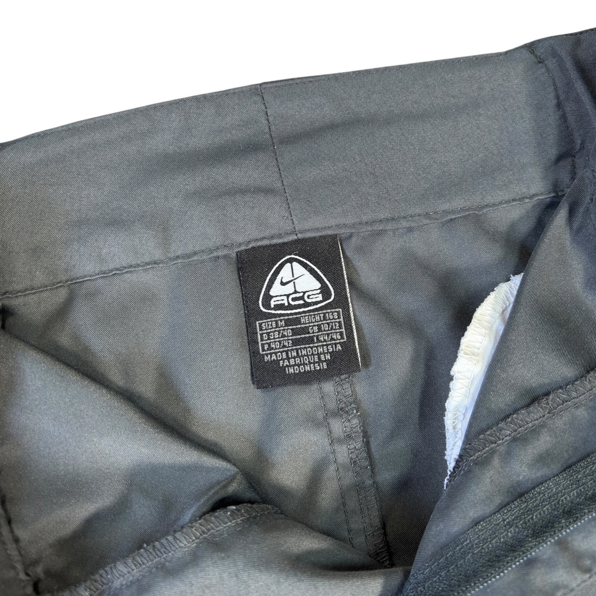 Nike ACG 00’s Mini Skirt Size 10/12
