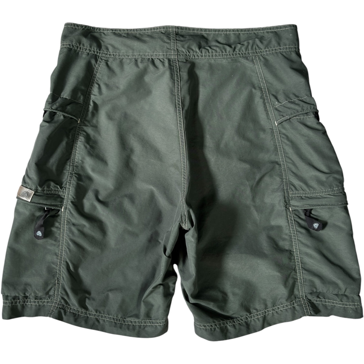 Nike ACG 2001 Nylon Cargo Shorts W32