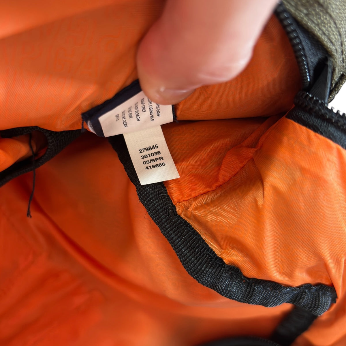 GAP 2005 Two Tone Sling Bag