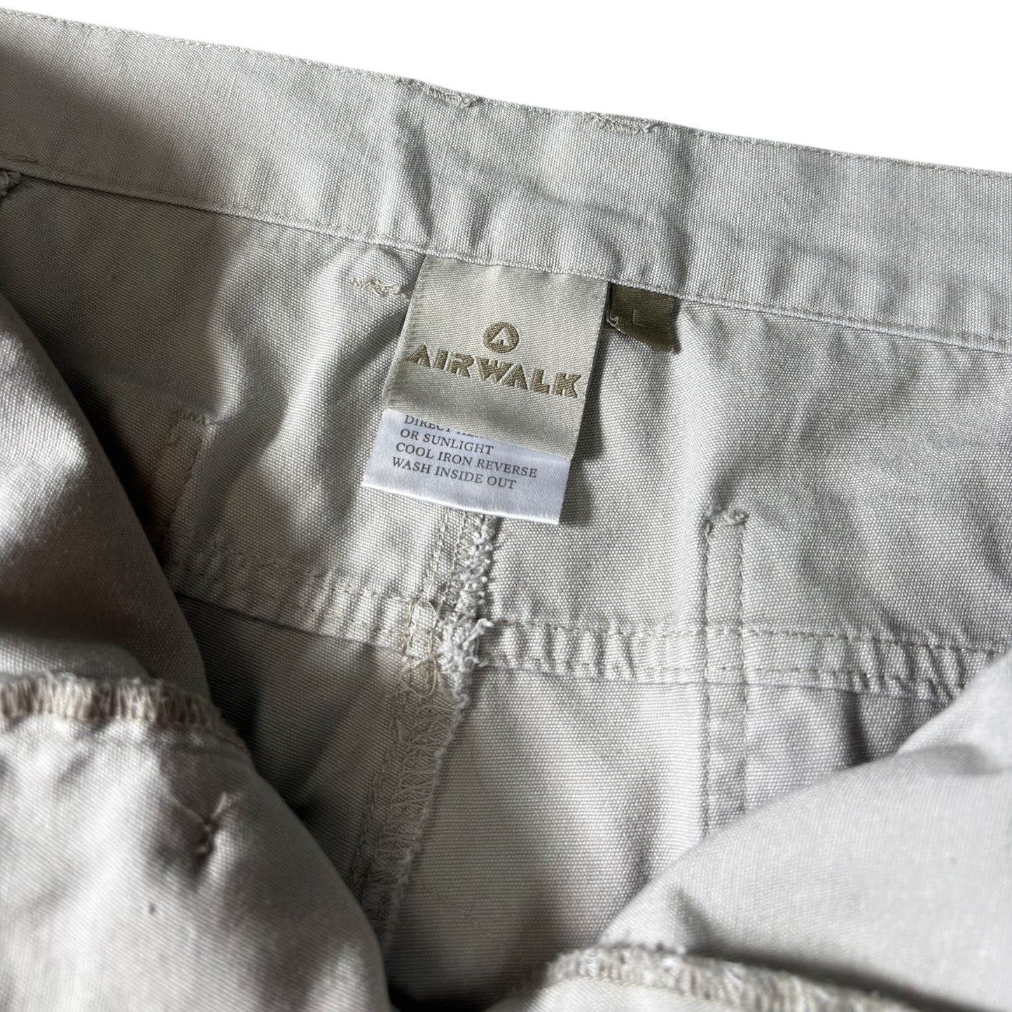 Airwalk 00’s Panelled Cargo Shorts W36