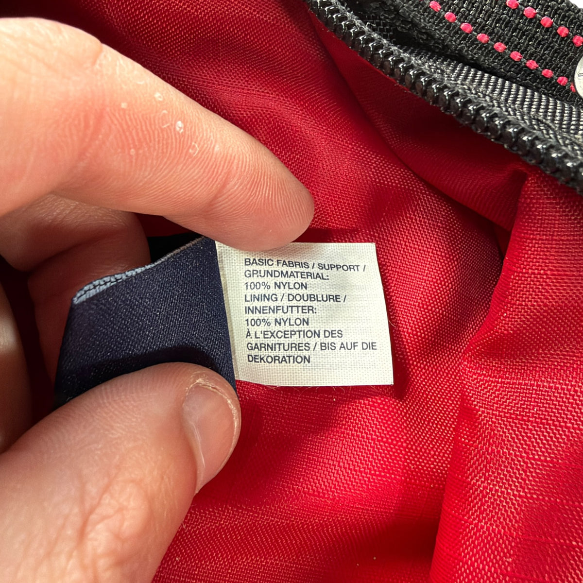 GAP 2004 Multipocket Nylon Sling Bag