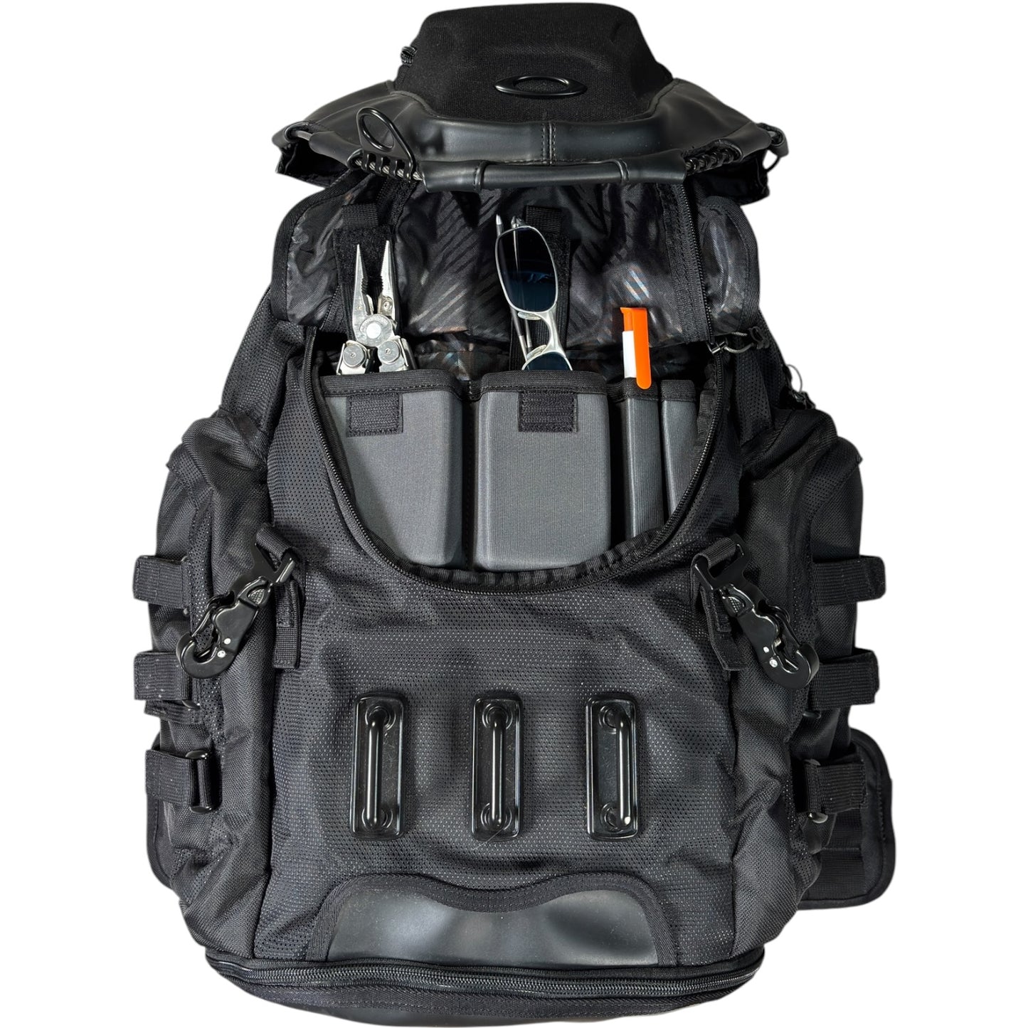 Oakley 2019 Kitchen Sink Hardshell Backpack