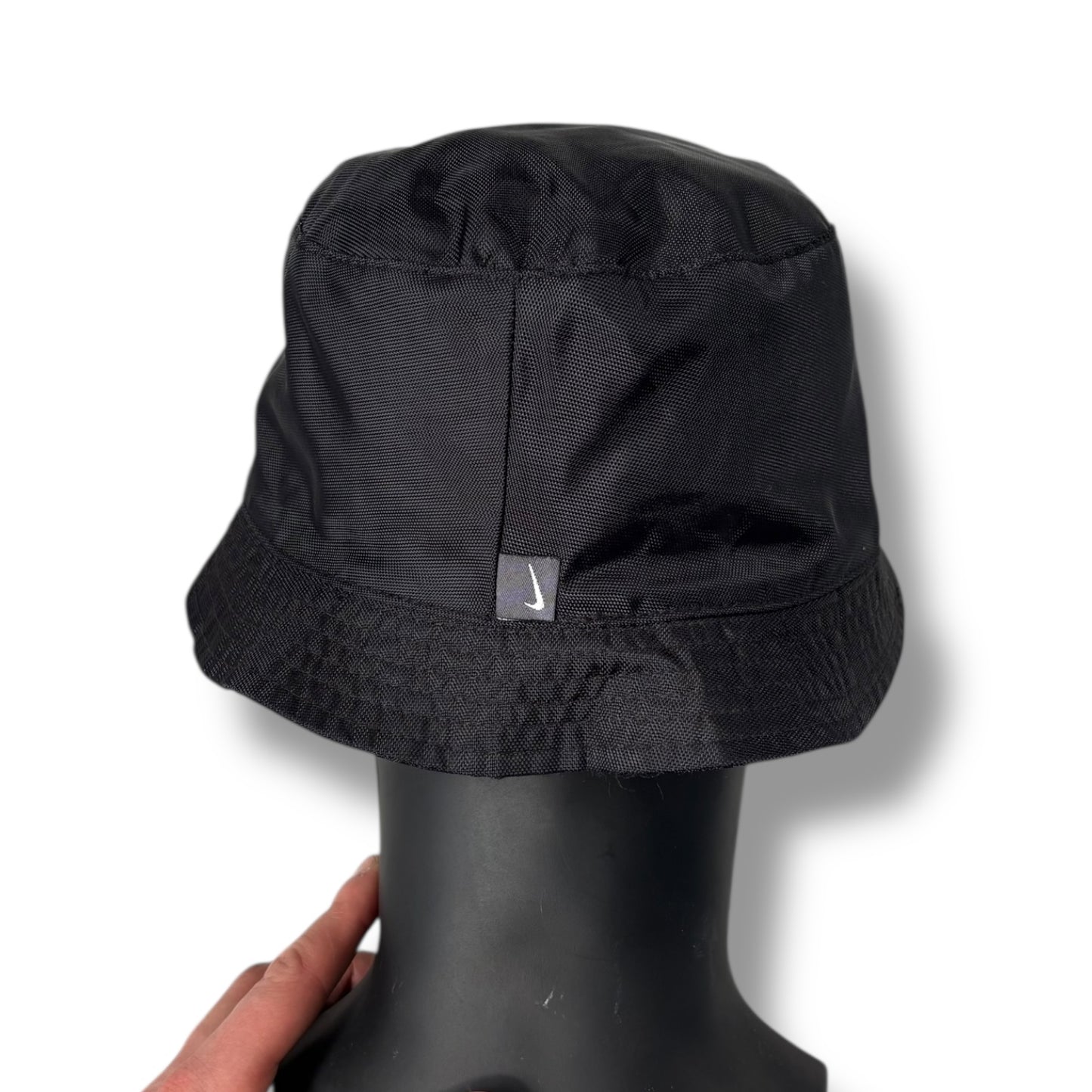 Nike 00’s Black Metal Swoosh Bucket Hat