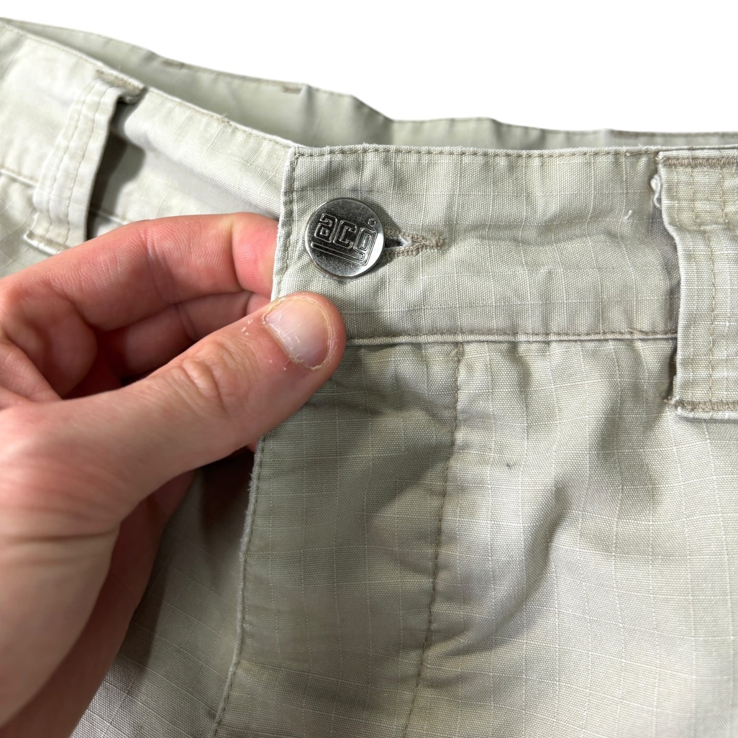 Nike ACG 2001 Cargo Shorts W34