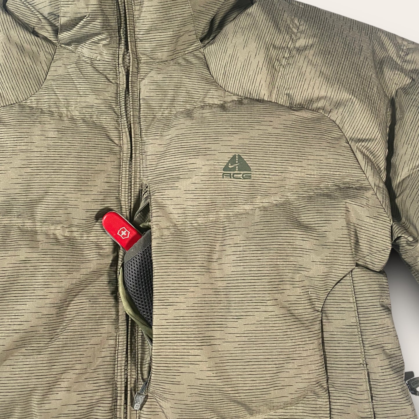 Nike ACG 650 Down Filled Puffer Jacket L